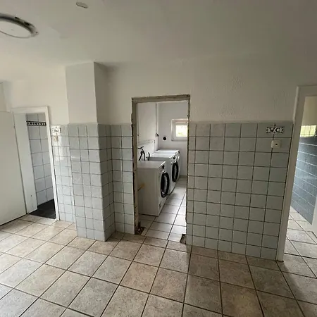 Owl Comfort Homes - Doppelhaus Loehne-gofehld بيت للعطل لونه