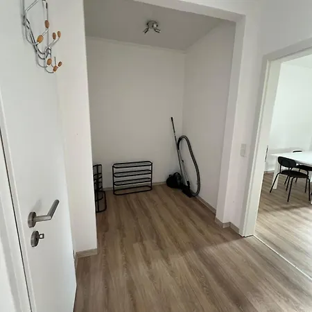 Owl Comfort Homes - Doppelhaus Loehne-gofehld بيت للعطل *