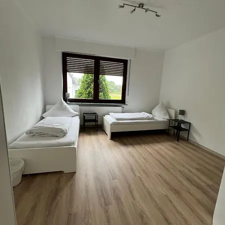 Owl Comfort Homes - Doppelhaus Loehne-gofehld بيت للعطل