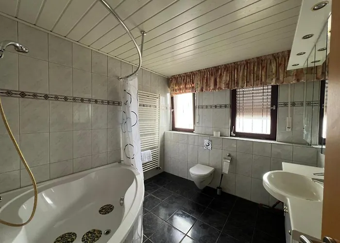 Owl Comfort Homes - Doppelhaus Loehne-gofehld Lohne (North Rhine-Westphalia)